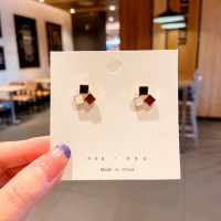 Сережки Earing Eed White Black (18004) - вид 1 мініатюра