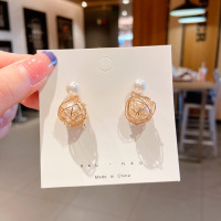 Сережки Braided Pearls (18020) - вид 1 мініатюра