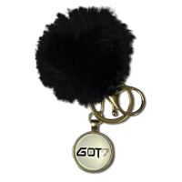 Брелок металевий з хутряним помпоном К-поп GOT7 чорний (23119) - вид 1 мініатюра